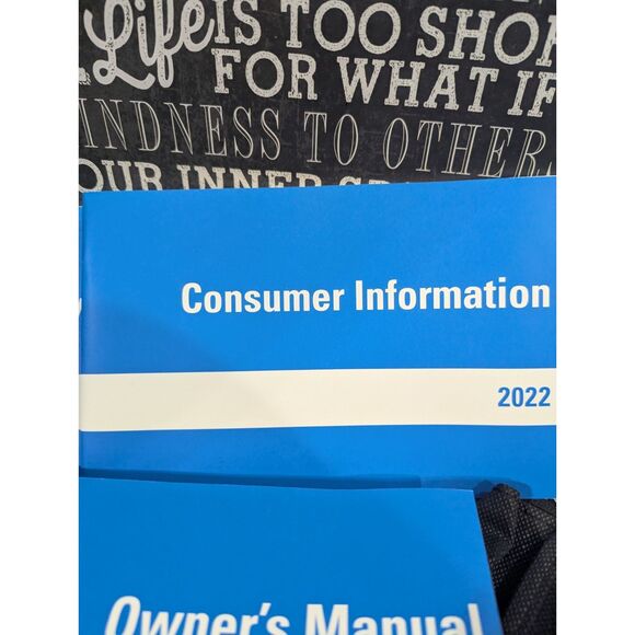 2022 Honda Pilot Owner’s Manual Set OEM | Factory Case | Complete & Mint - Picture 6 of 14